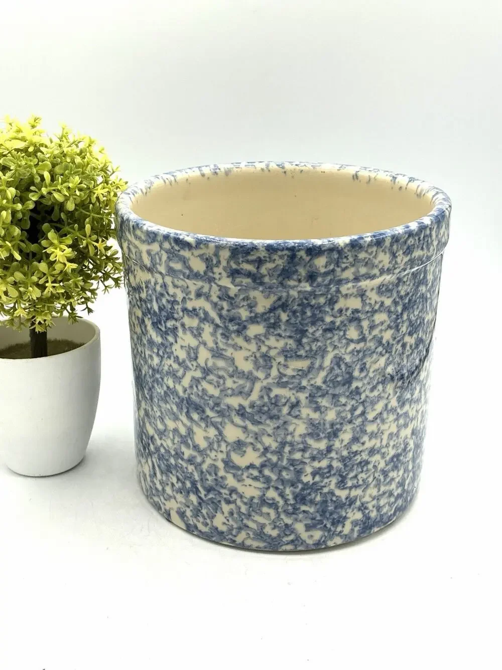 Vintage Blue White Spongeware Crock – Primitive Stoneware Utensil Holder 6 Inch